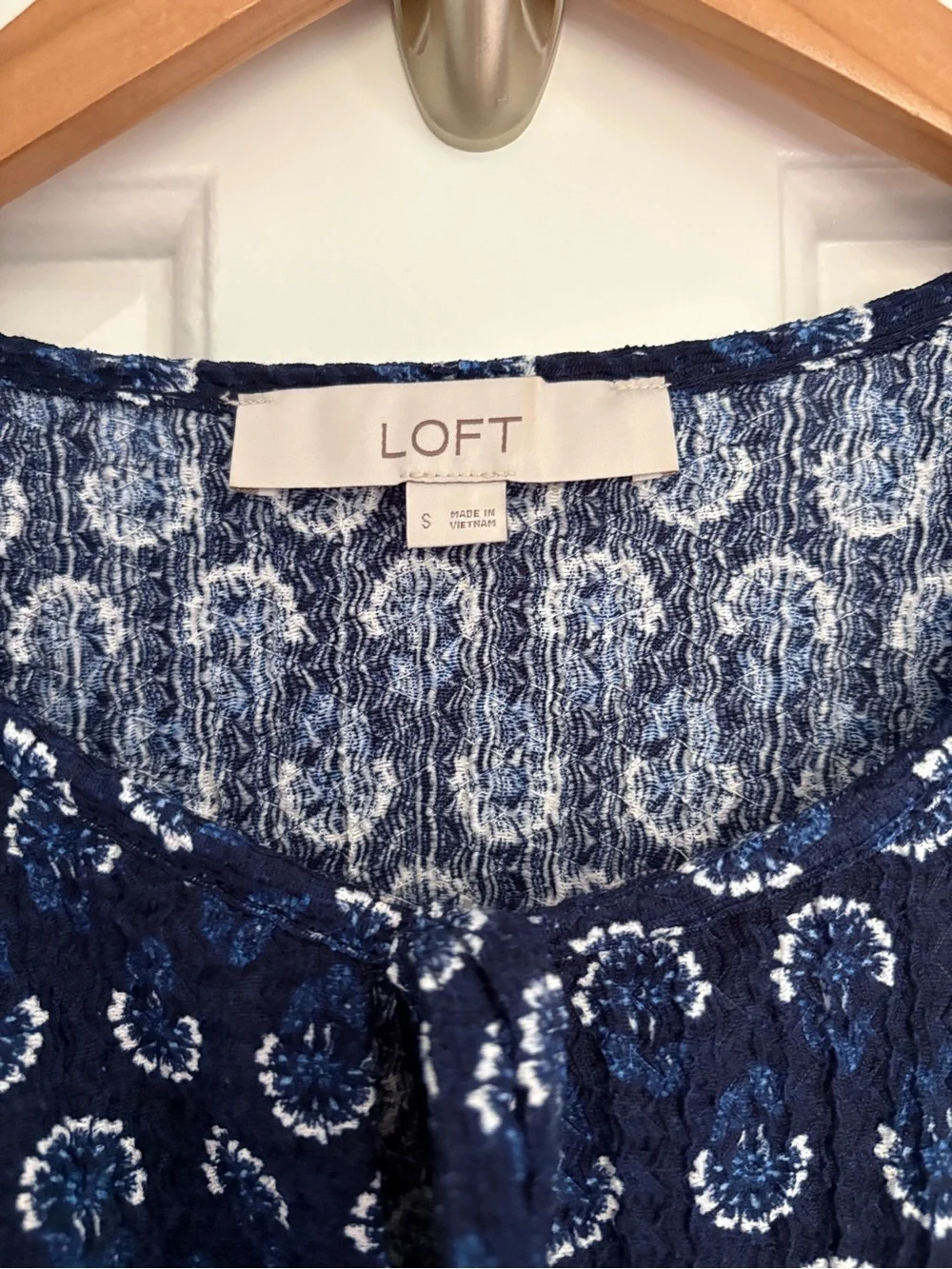 LOFT Small Navy Blue Patterned Women’s Peasant Top